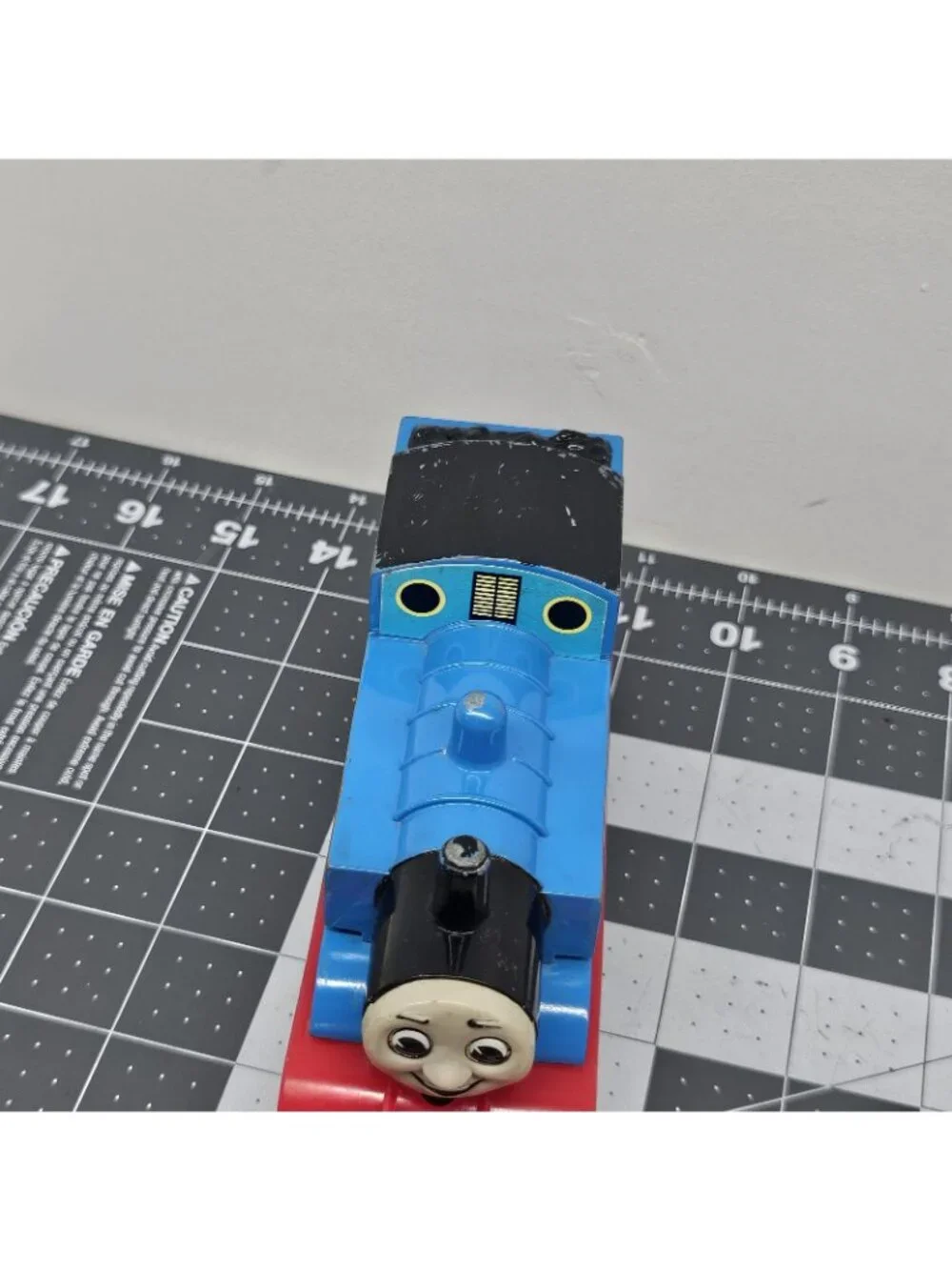 1985 Vtg. ERTL Large Push Along Thomas the Tank Engine Die Cast *Blue & Red
